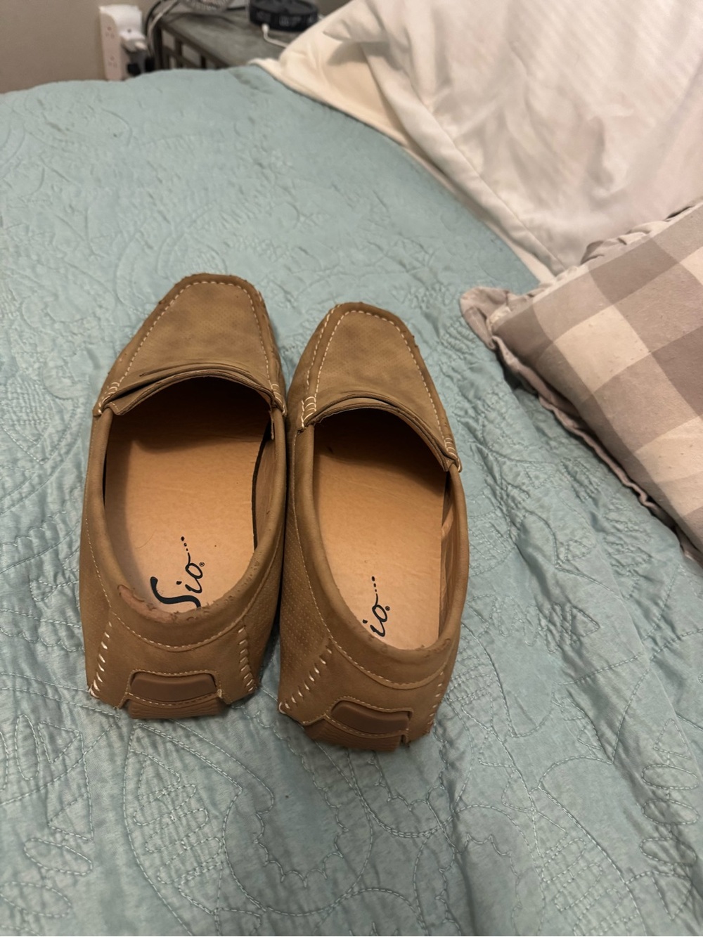 Men’s Casual Tan Slip-On Loafers with Stitch Detailing